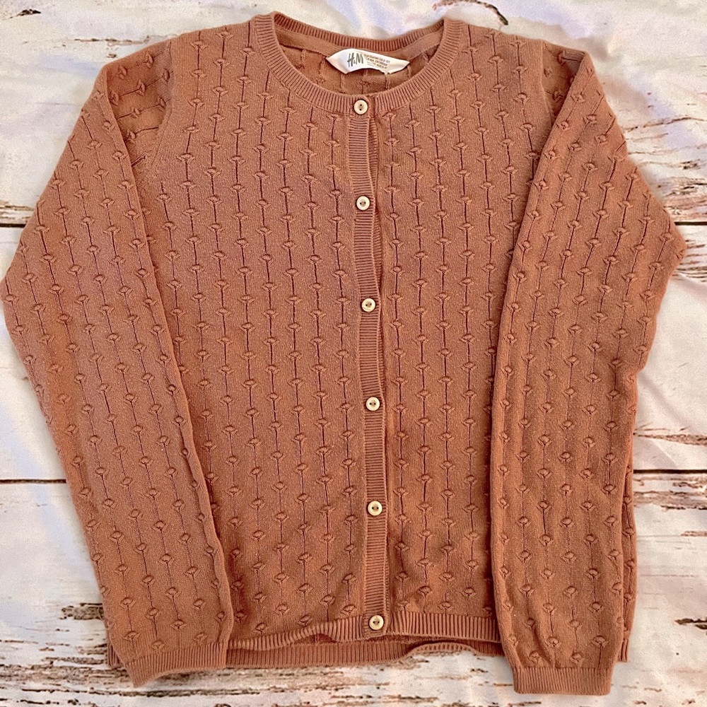 H&M organic light weight clay colored cardigan sweater